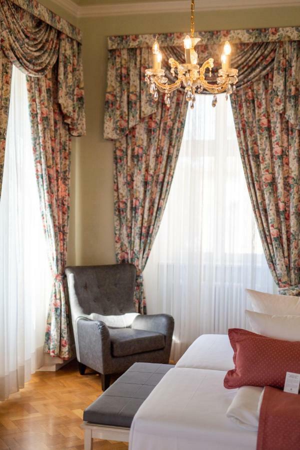 Schlosshotel Bad Neustadt Bad Neustadt an der Saale Eksteriør bilde